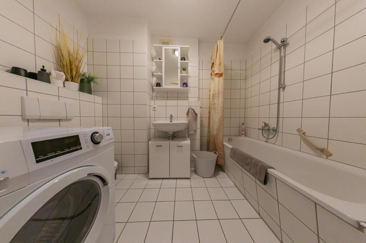 Spreewald-Apartment, 75Qm, 2 Schlafzimmer, Tiefgarage, Balkon, Netflix, Waschtrockner Cottbus Buitenkant foto